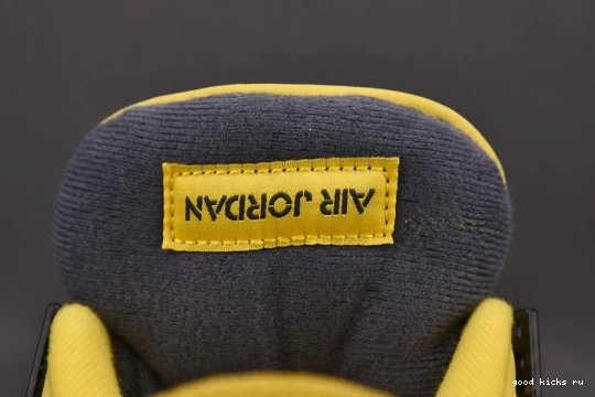 Air Retro 4 Jordan CT8527-700 (2021) CT8527-700 Lightning 0219